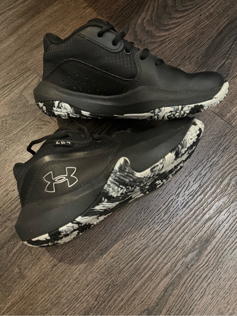 Under Armour UA Lockdown 7 Basketball Shoes Youth 1Y Black Athletic Sneakers